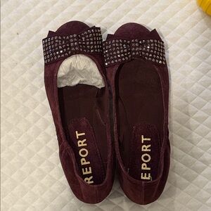 Report Women's Maroon Flats with Studded Bow